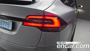 Tesla Model X, 2026 — миниатюра 8