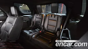 Ford Explorer, 2017 — миниатюра 13