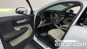 Volvo XC40, 2023 — миниатюра 10