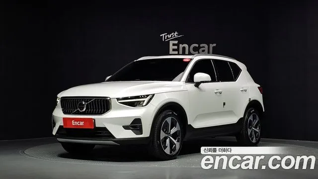 Volvo XC40, 2023 — фото автомобиля из Кореи