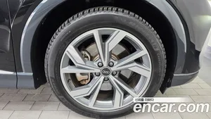 Audi Q4 e-tron, 2022 — миниатюра 7