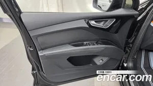 Audi Q4 e-tron, 2022 — миниатюра 14