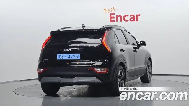 Kia Niro, 2023 — фото автомобиля из Кореи
