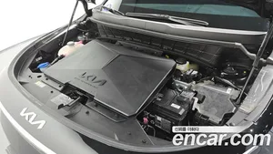 Kia Niro, 2023 — миниатюра 5