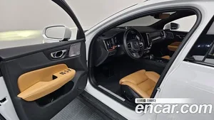 Volvo V60, 2021 — миниатюра 13