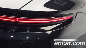 Porsche Panamera, 2025 — миниатюра 9