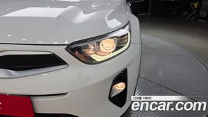 Kia Stonic, 2018 — миниатюра 8