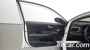 Kia Stonic, 2018 — миниатюра 14