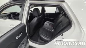 Kia Stonic, 2018 — миниатюра 16