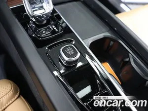 Volvo XC60, 2025 — миниатюра 10