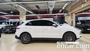 Porsche Cayenne, 2022 — миниатюра 4