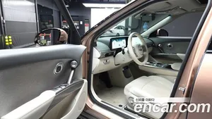 Genesis GV60, 2022 — миниатюра 12