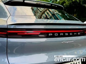 Porsche Cayenne, 2023 — миниатюра 4