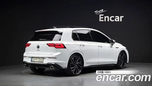 Volkswagen Golf, 2023 — фото автомобиля из Кореи