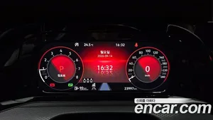 Volkswagen Golf, 2023 — миниатюра 10