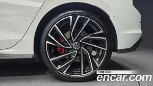 Volkswagen Golf, 2023 — миниатюра 6