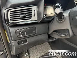 Kia Niro, 2017 — миниатюра 12