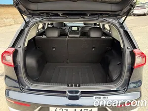 Kia Niro, 2017 — миниатюра 18