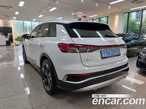 Audi Q4 e-tron, 2022 — миниатюра 3