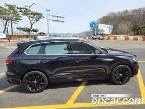 Volkswagen Touareg, 2020 — миниатюра 1