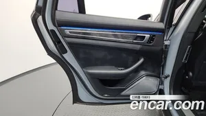 Porsche Panamera, 2017 — миниатюра 15