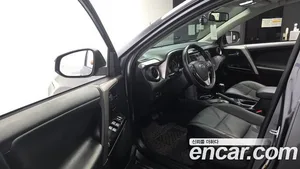 Toyota RAV4, 2018 — миниатюра 13