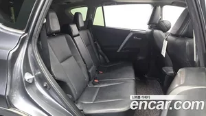 Toyota RAV4, 2018 — миниатюра 18