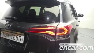 Toyota RAV4, 2018 — миниатюра 9