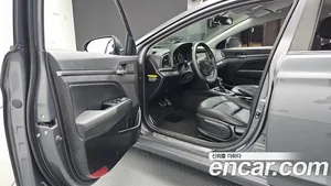Hyundai Avante, 2017 — миниатюра 13