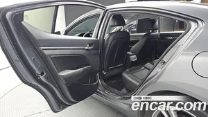 Hyundai Avante, 2017 — миниатюра 18