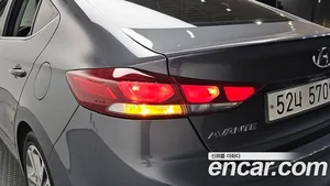 Hyundai Avante, 2017 — миниатюра 9