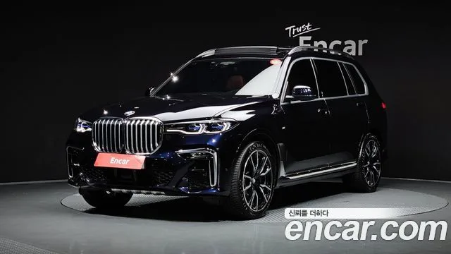 BMW X7, 2022 — фото автомобиля из Кореи