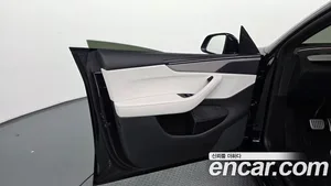 Tesla Model Y, 2026 — миниатюра 13