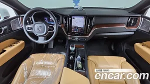 Volvo XC60, 2023 — миниатюра 10