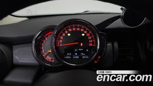 Mini Cooper, 2017 — миниатюра 11
