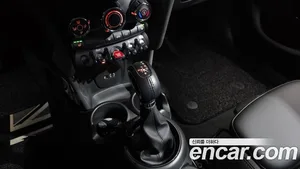 Mini Cooper, 2017 — миниатюра 12