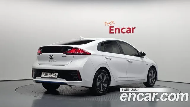 Hyundai Ioniq, 2016 — фото автомобиля из Кореи