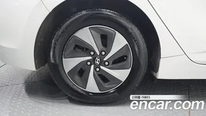 Hyundai Ioniq, 2016 — миниатюра 4