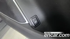 Maserati Levante, 2021 — миниатюра 24