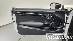 Mini Cooper, 2023 — миниатюра 15