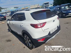 Kia Stonic, 2018 — миниатюра 6