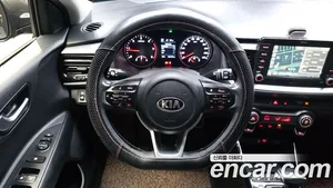 Kia Stonic, 2017 — миниатюра 13