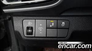 Kia Stonic, 2017 — миниатюра 16