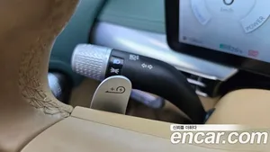 Genesis GV60, 2023 — миниатюра 29