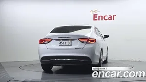 Chrysler 200, 2015 — миниатюра 4