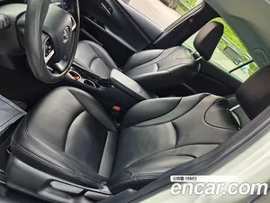 Toyota Prius, 2018 — миниатюра 9