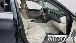 Genesis G70, 2019 — миниатюра 16