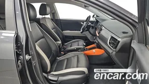 Kia Stonic, 2018 — миниатюра 16