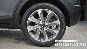 Kia Stonic, 2018 — миниатюра 6