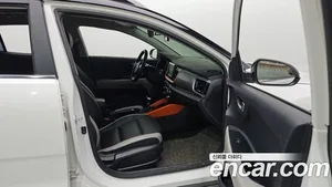 Kia Stonic, 2018 — миниатюра 18